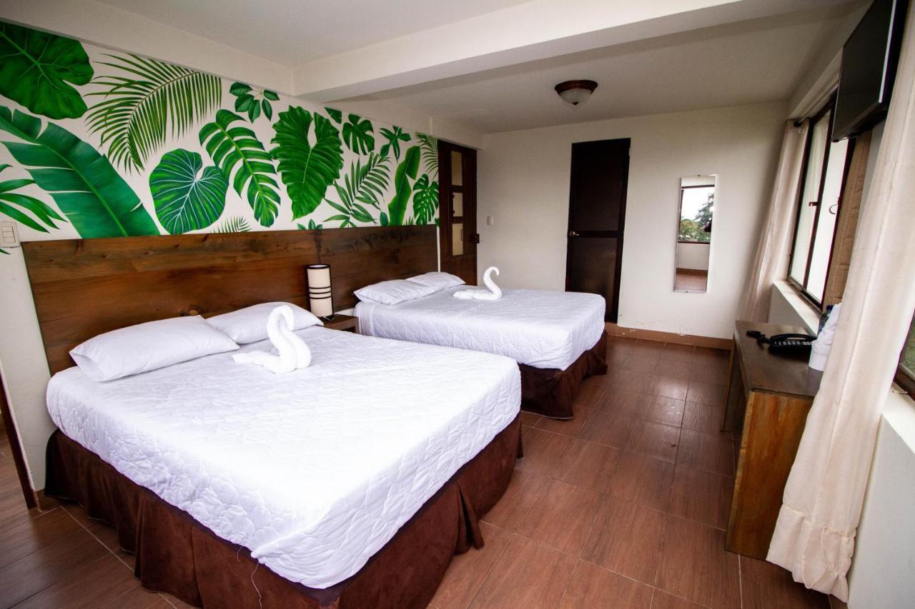 Hotel Ariana Сан-Педро-ла-Лагуна Екстер'єр фото